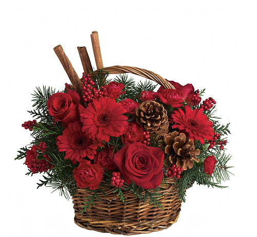 BERRIES AND SPICE CHRISTMAS ARRANGEMENT